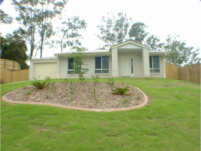 14 Bowen Place, Blackstone QLD 4304